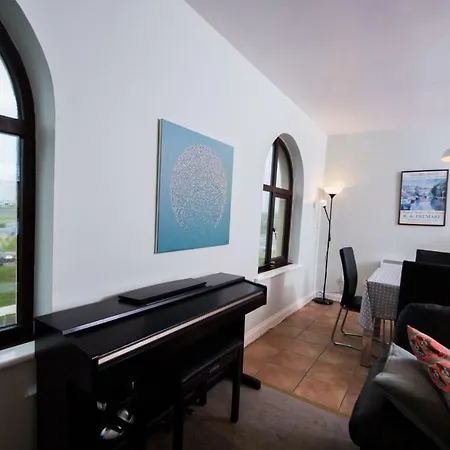 Lejlighed Ultimate Luxury Penthouse Overlooking The Beach And The Waves.